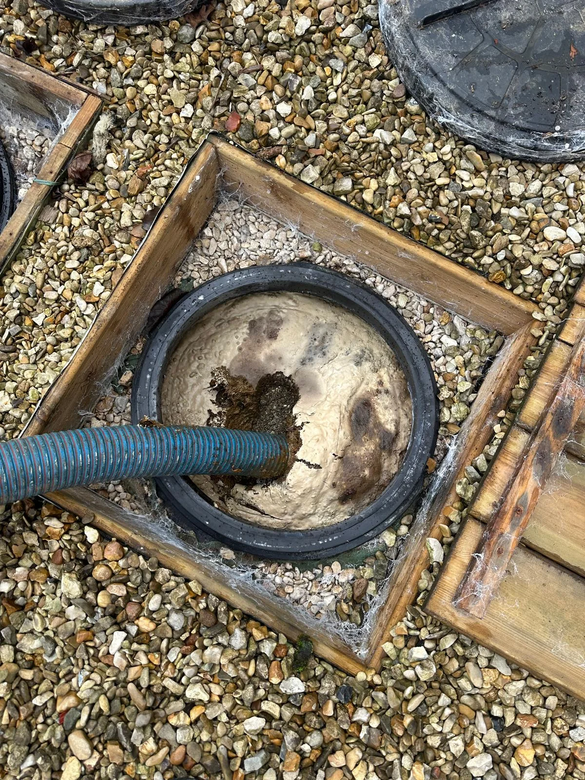 Intervention urgence débouchage - Service Débouche équipe professionnelle